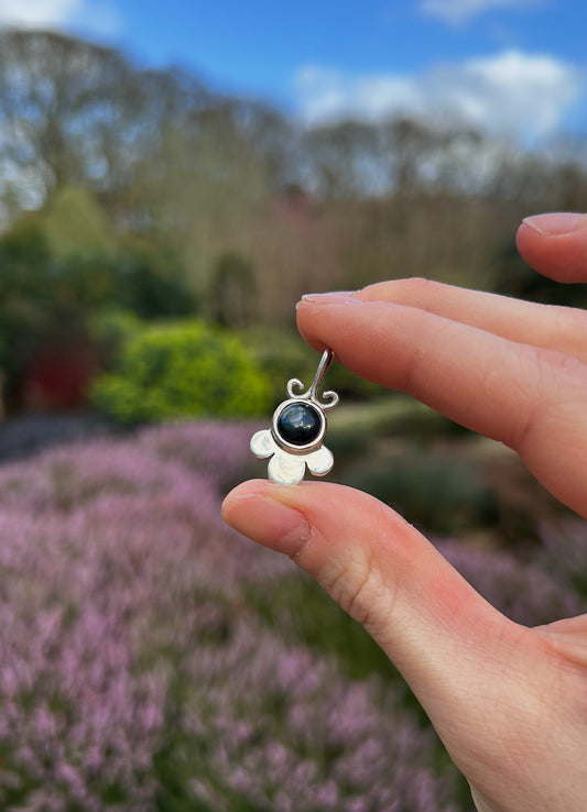 Sweetheart flower necklace #2