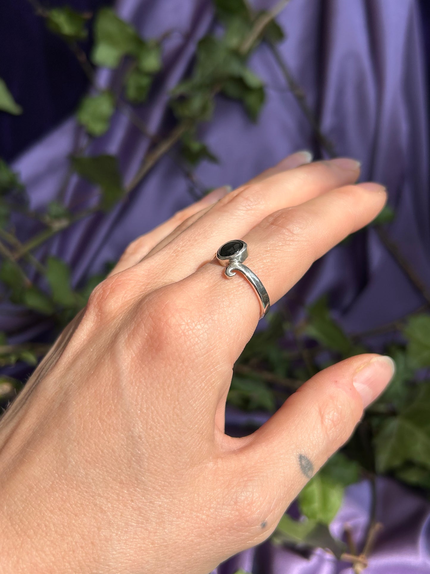 Swirl Spectrolite Ring